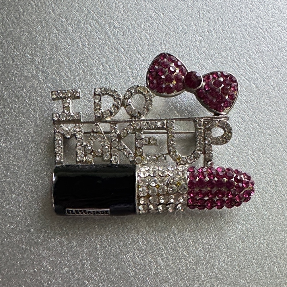 Elessa Jade Black and Pink Brooch